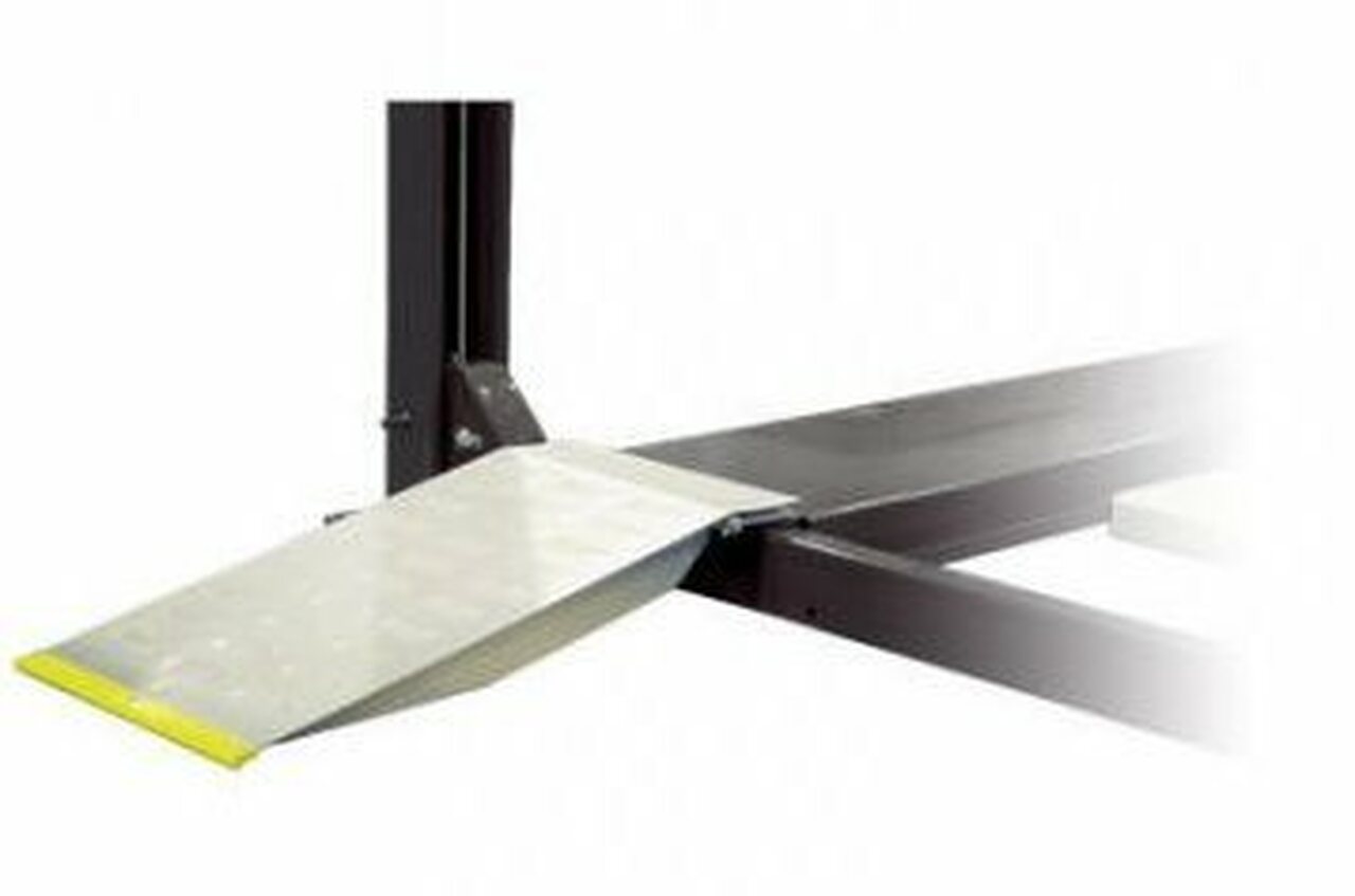 Steel Bolt-On Pivoting Ramp