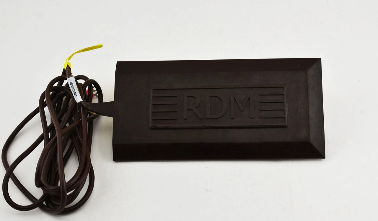 PREMIUM HEAVY DUTY FOOT SWITCH (24V MAX), Fits 3M