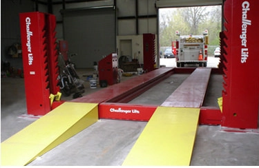 Four Post Heavy Duty Commercial Truck Lift