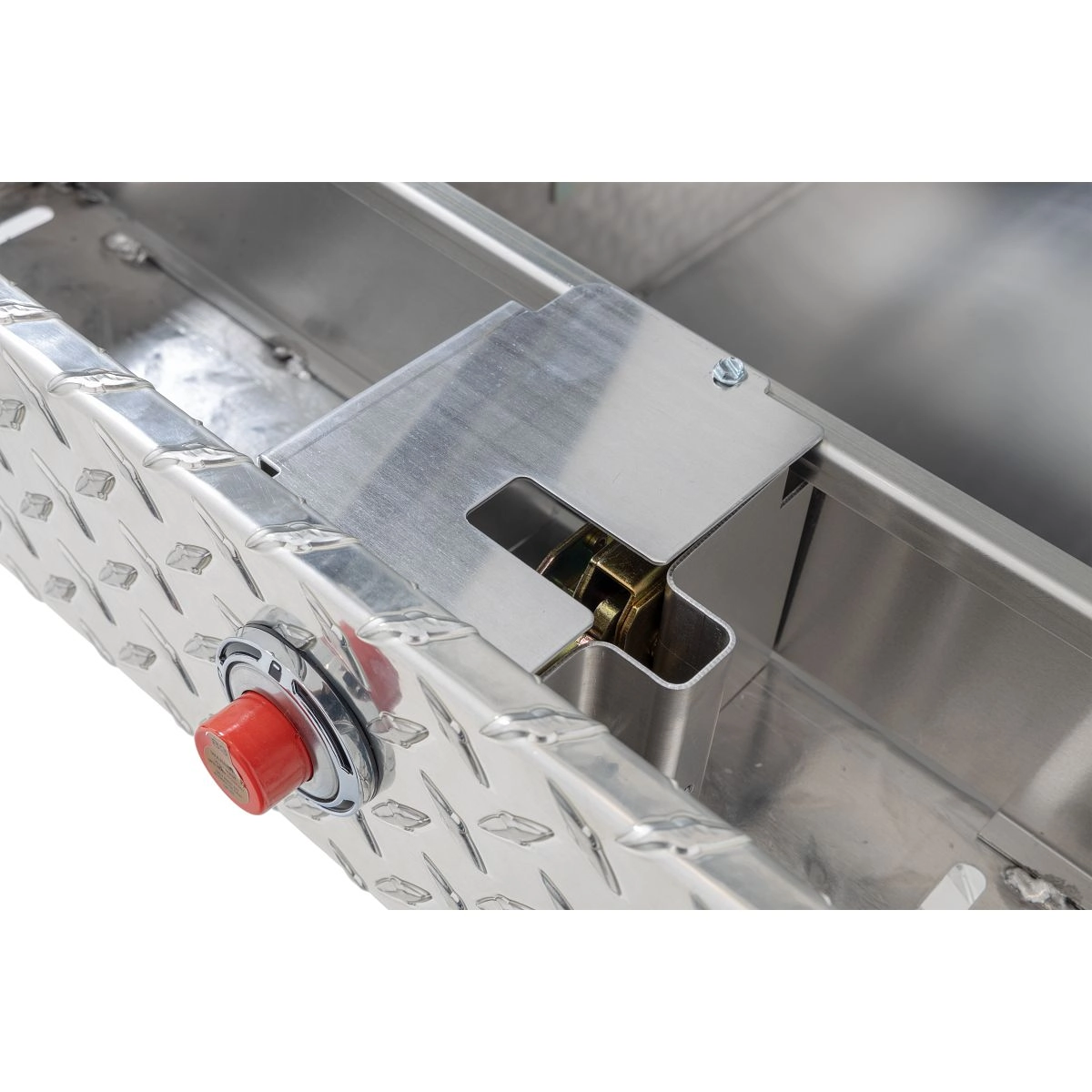 Full-Size Extra Wide 71.5L X 28.25W X 18.5H Cross Truck Box